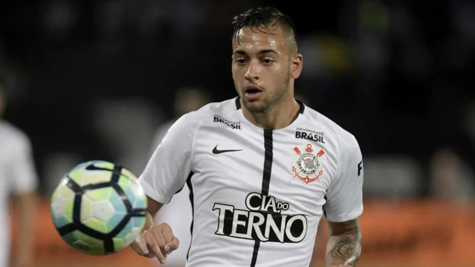 'É uma vergonha o que fizemos hoje', diz Maycon após derrota do Corinthians